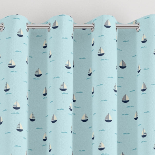 eyelet sailing boats print children's bedroom and nursery curtains, blue and white.